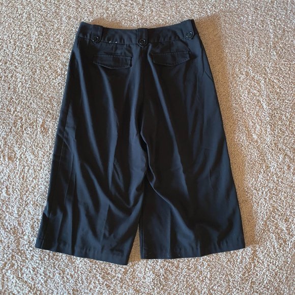 Wide Leg Black Size 8 Capris - Picture 4 of 4